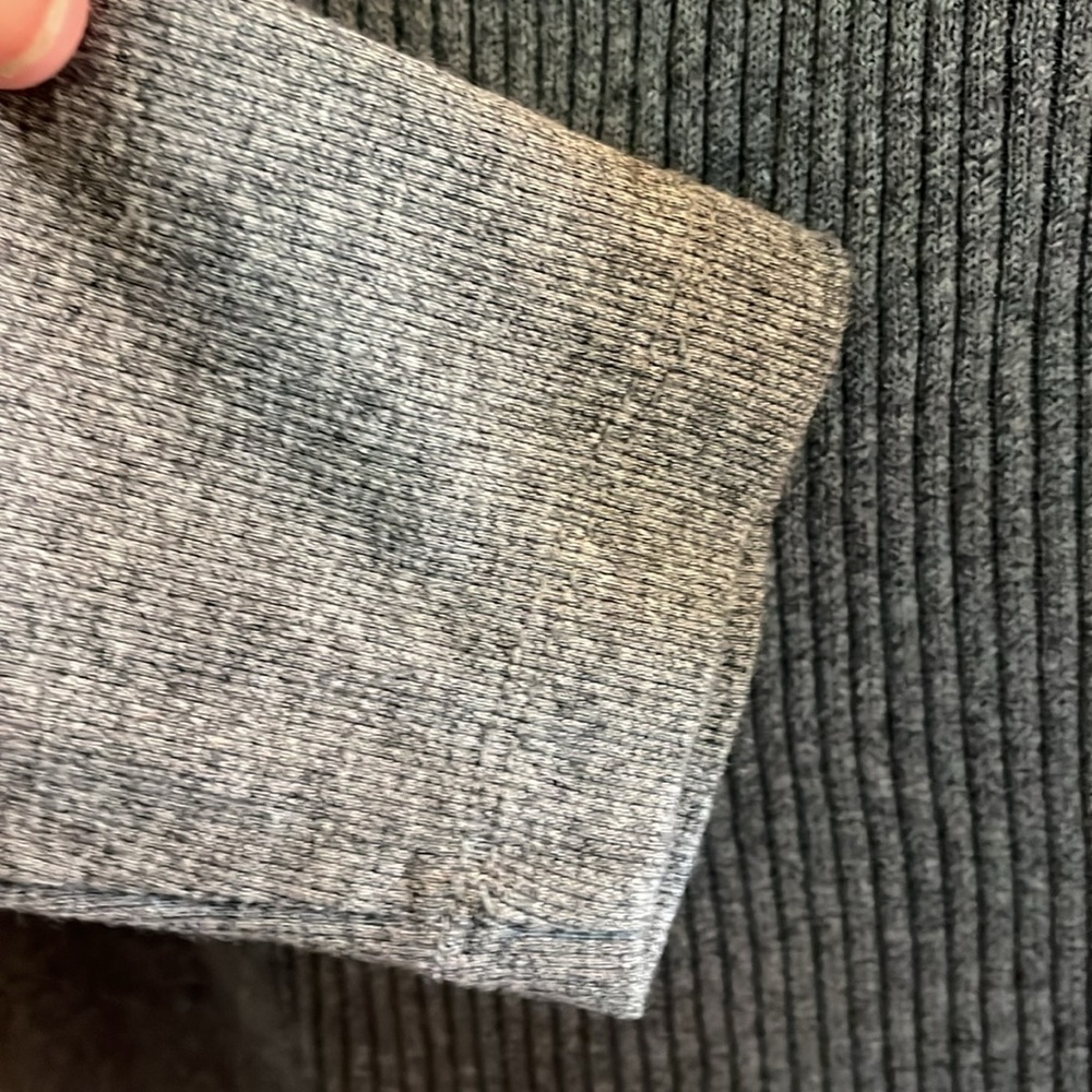 Rafaella-XL-gray-long sleeve sweater with faux leather trim, rib detailing top. - Picture 5 of 12